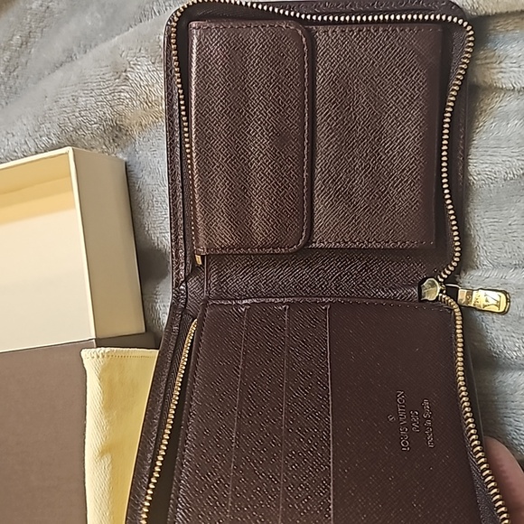 LV Porte Billet Zippy wallet w/ box and dust bag - Picture 3 of 6